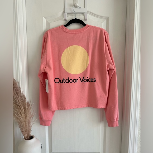 NWT Outdoor Voices Circle Logo Cropped Crewneck Pink Punch Medium - Picture 4 of 7